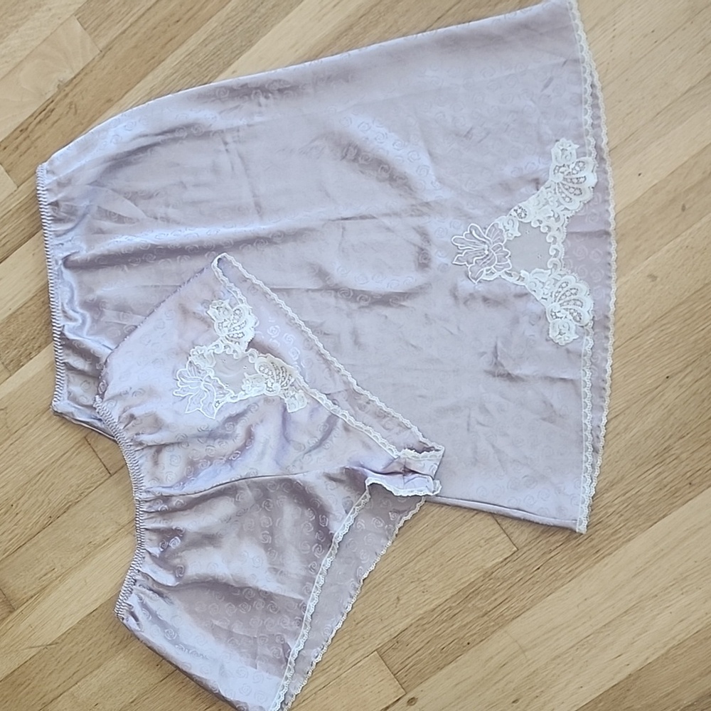 Vintage Natori Slip & Shorts Lace